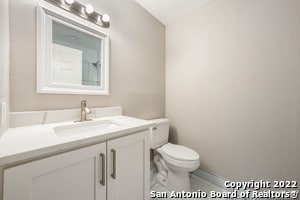 Building Photo - 810 E Euclid Ave