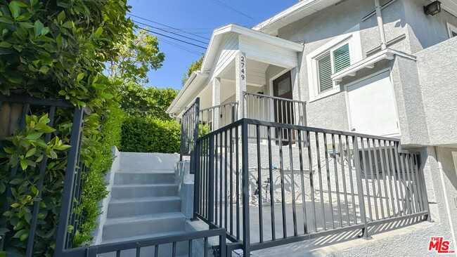 Building Photo - 2749 Griffith Park Blvd