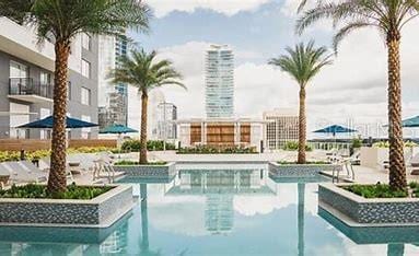 Building Photo - 125 E Pine St