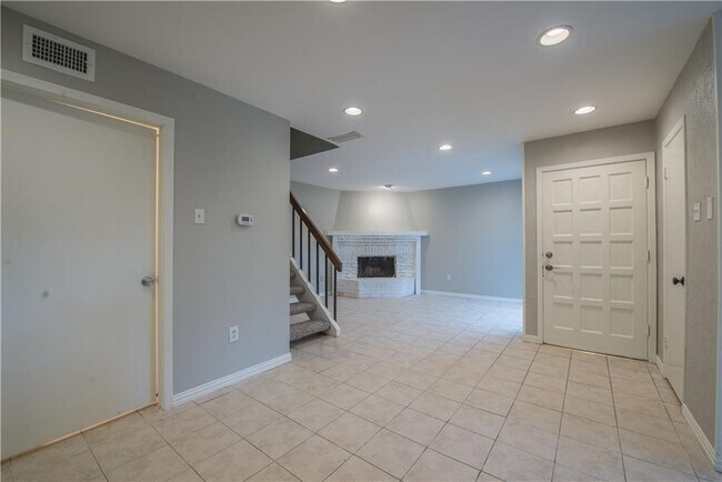 Building Photo - 5626 Preston Oaks Rd
