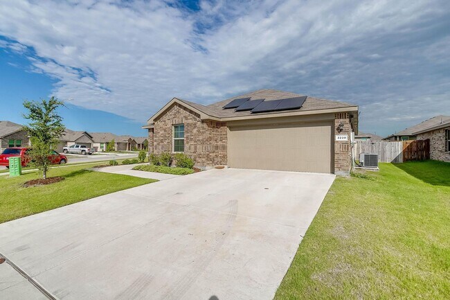 Building Photo - Nice 3 Bed, 2 Bath House in Creekside Esta...