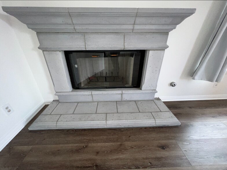 Building Photo - 6030 Camellia Ave