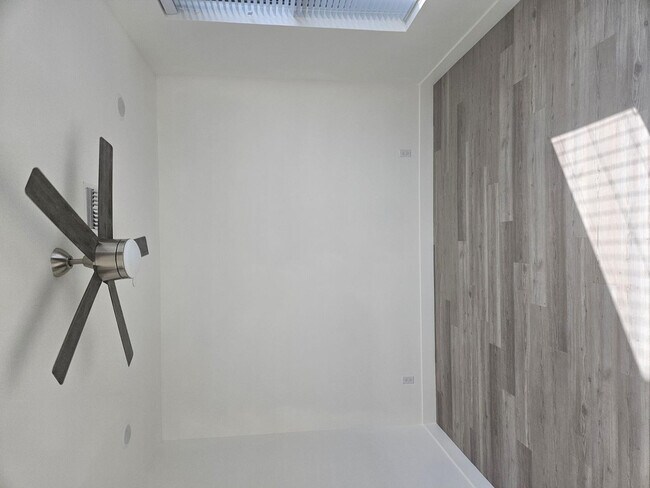 Building Photo - 283 S Roosevelt St