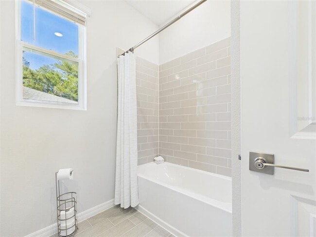 Building Photo - 566 Marion Oaks Blvd