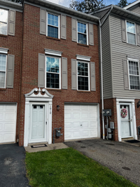 Building Photo - 1010 Pinoak Ct
