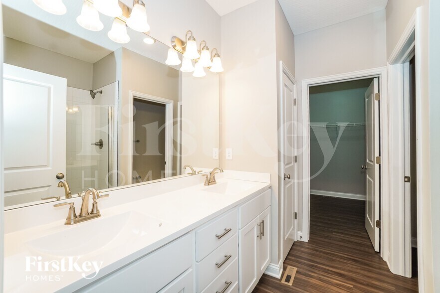 Building Photo - 1924 Ream Dr