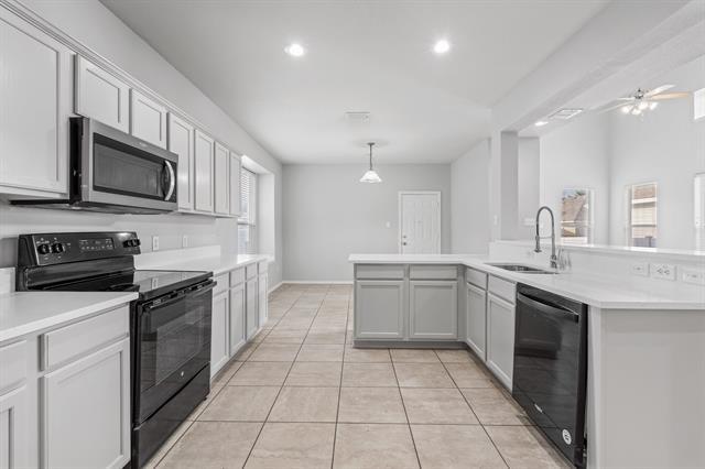 Building Photo - 1351 Kingston Pl