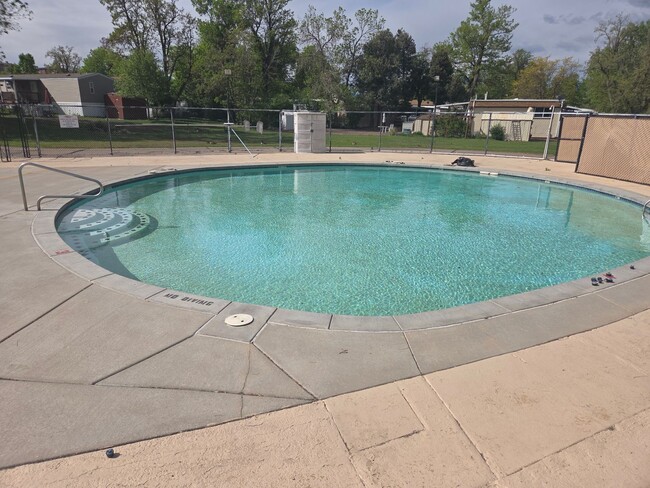 Building Photo - Charming 2 Bedroom Home in Prime Littleton Location