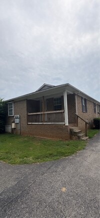 Building Photo - 1732 Patrick Way