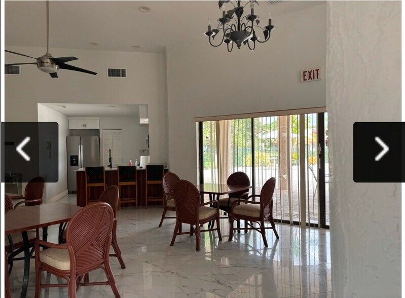 Building Photo - 9121 W Sunrise Blvd