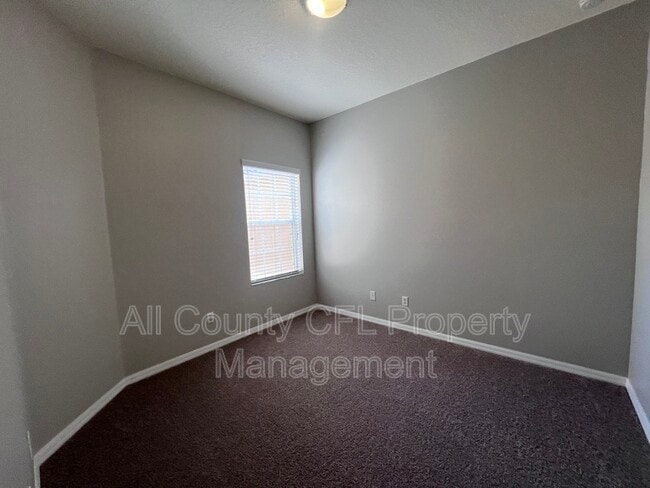 Building Photo - 2740 Oakwater Dr