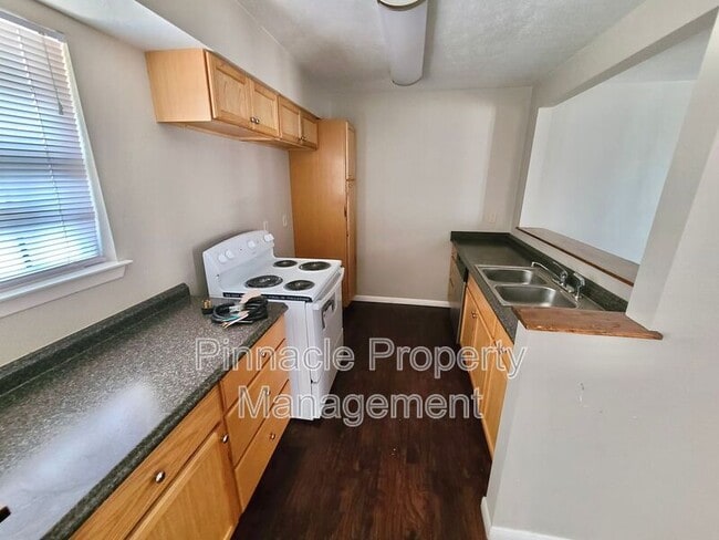 Building Photo - 1713 Utah Ave