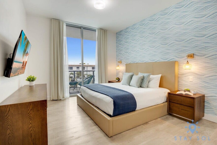 Building Photo - 777 N Ocean Dr