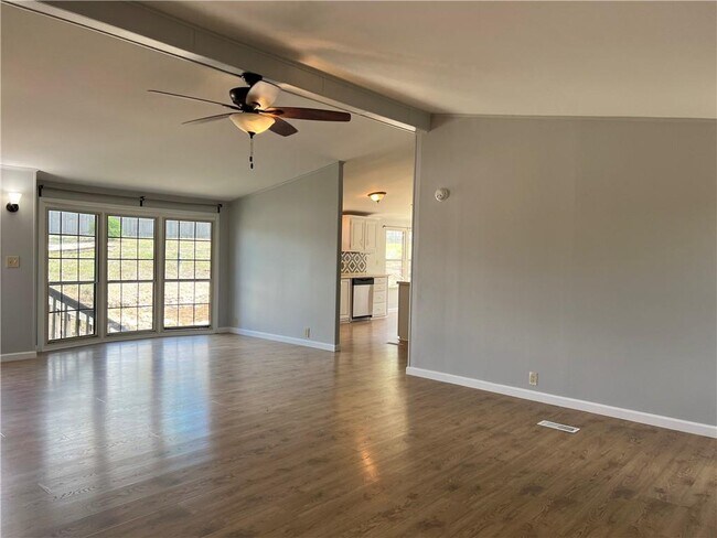 Building Photo - 10808 Quail Valley Dr