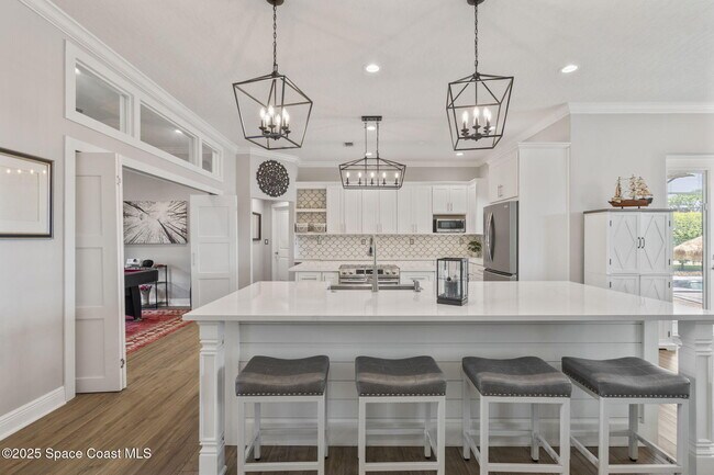 Building Photo - 4650 Chardonnay Dr