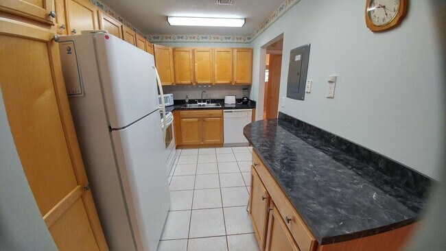 Building Photo - 829 Timberview Dr