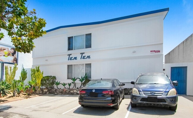 Building Photo - 1010 Pico Blvd in Santa Monica.  Walk to t...