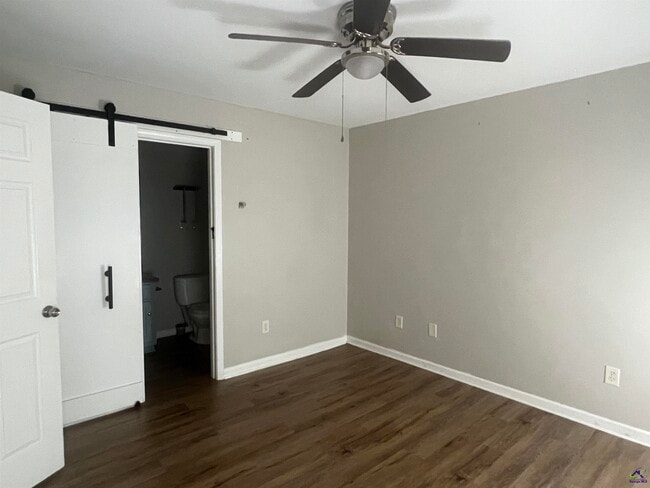 Building Photo - 230 Katelyn Cir