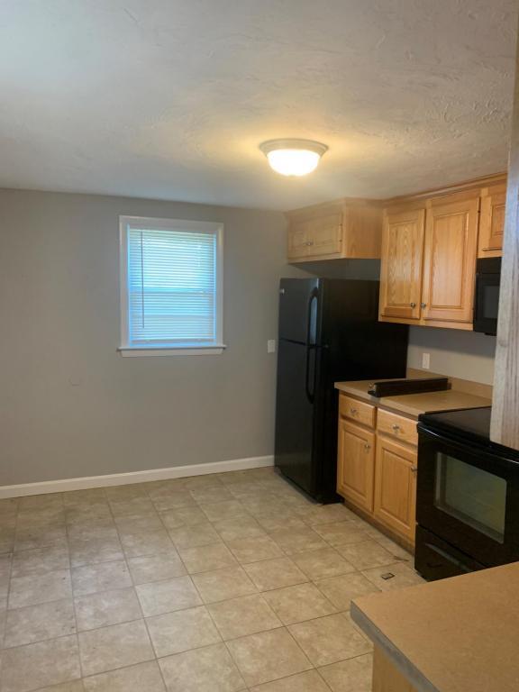 Building Photo - 74 Cottage St