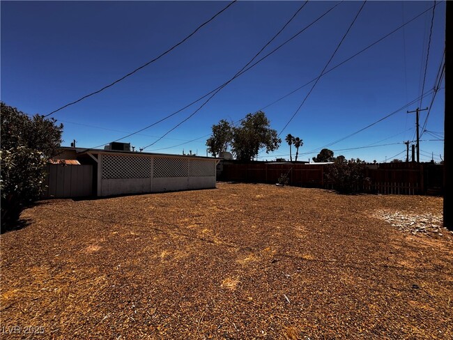 Building Photo - 421 Harvard St