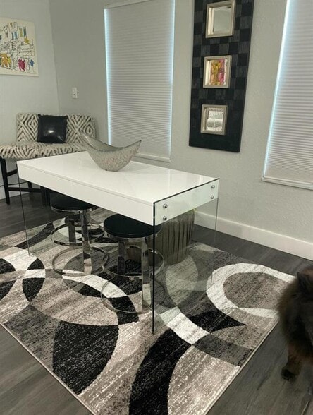 Building Photo - 615 SW 9th St