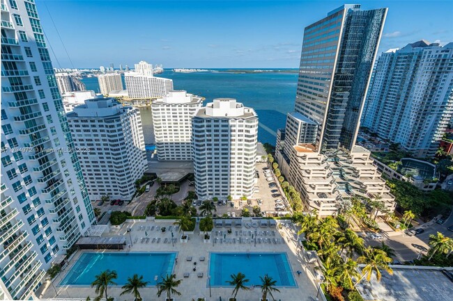 Building Photo - 951 Brickell Ave