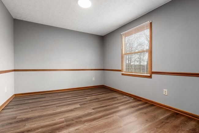 Building Photo - 8308 Talia Ct