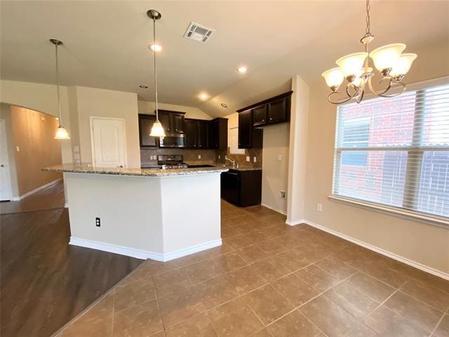 Building Photo - 848 Lake Forest Trl