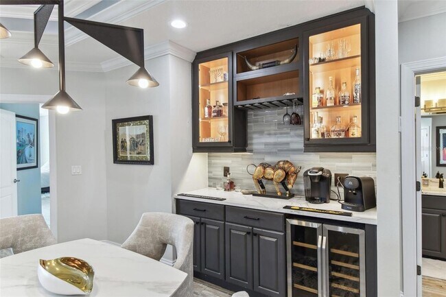 Building Photo - 200 Skiff Point