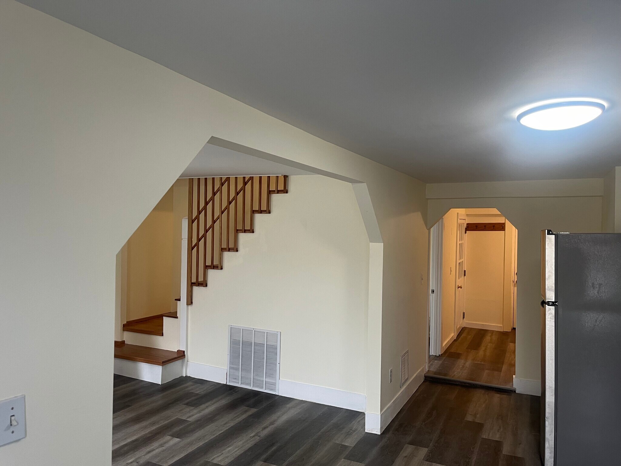 Stairs to Bedrooms - 697-1 Islington St