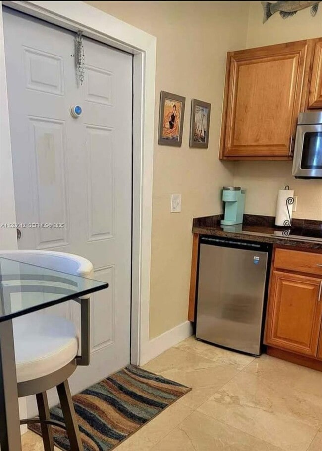 Building Photo - 2228 Polk St