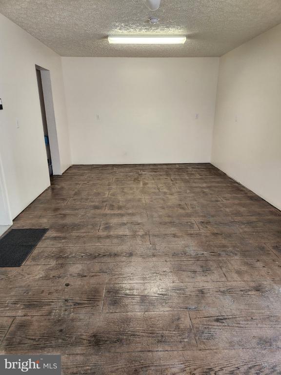 Building Photo - 28 Holler Rd