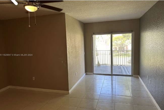 Building Photo - 811 Belmont Ln