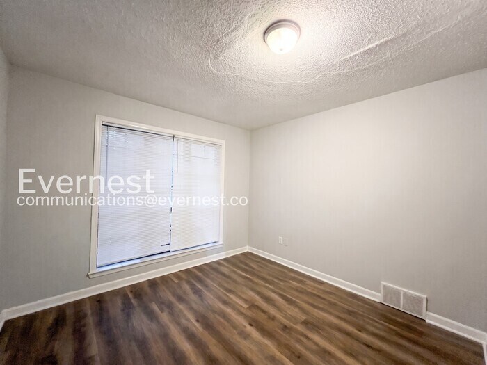 Building Photo - 3409 Kettlebrook Cove