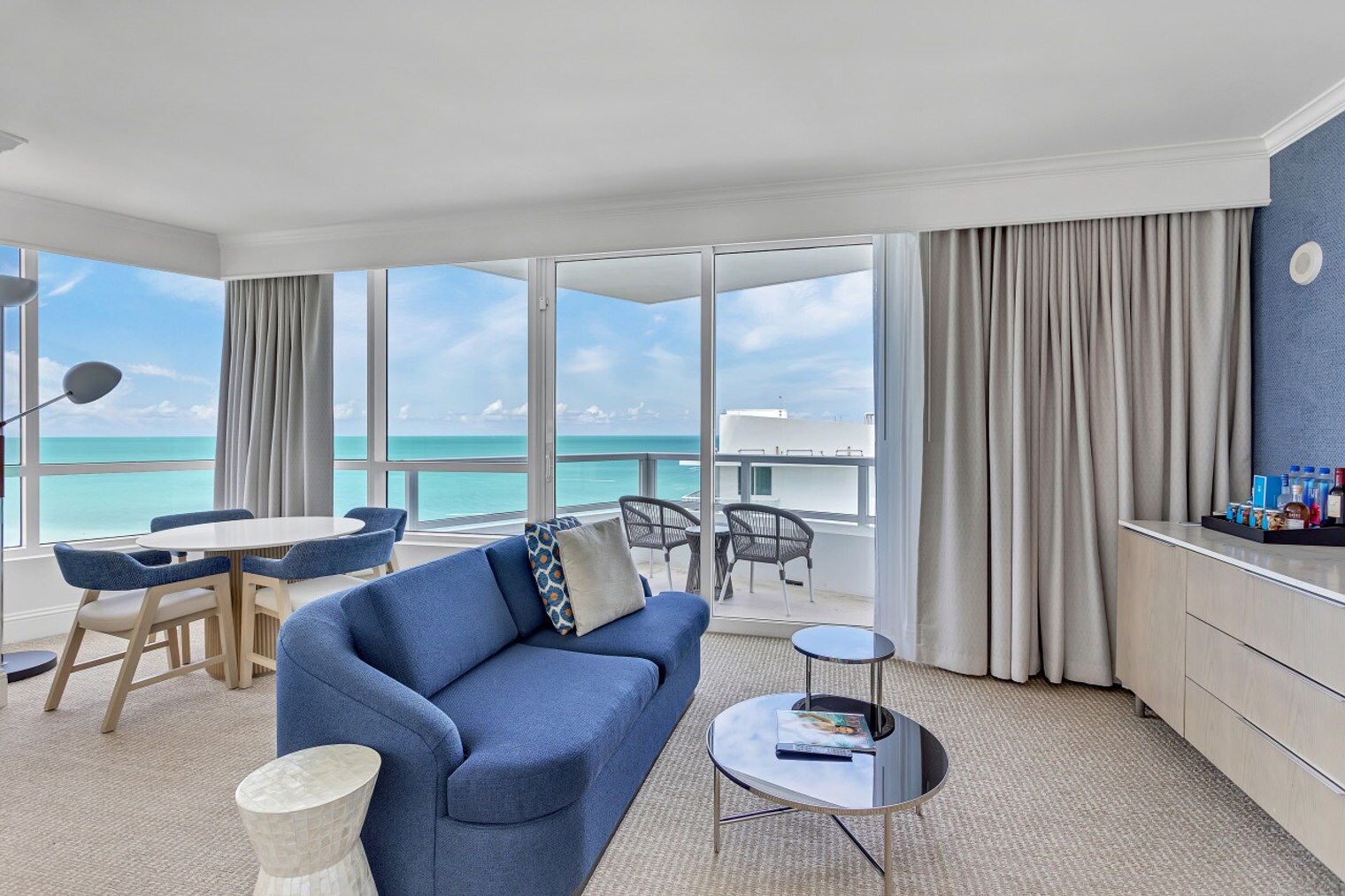 Building Photo - 4401 Collins Ave