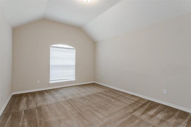 Building Photo - 107 Pinedale Dr