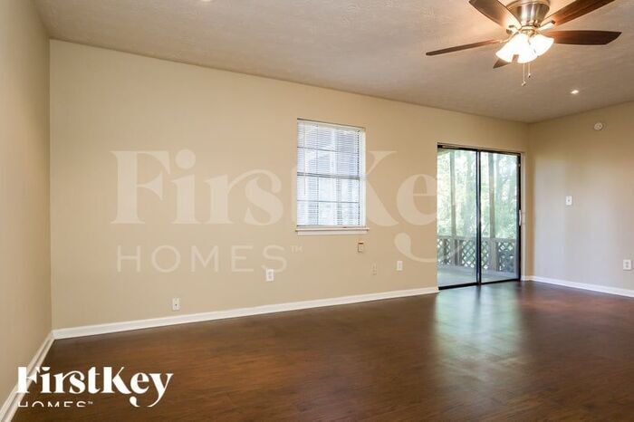 Building Photo - 1650 Freedom Valley