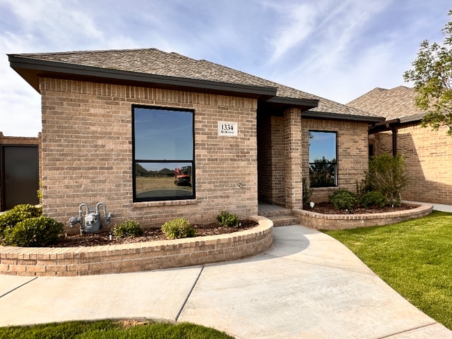 Primary Photo - 1334 Milltown Rd