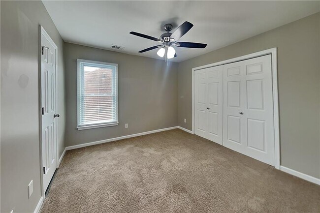 Building Photo - 1461 Rosewood Creek Dr