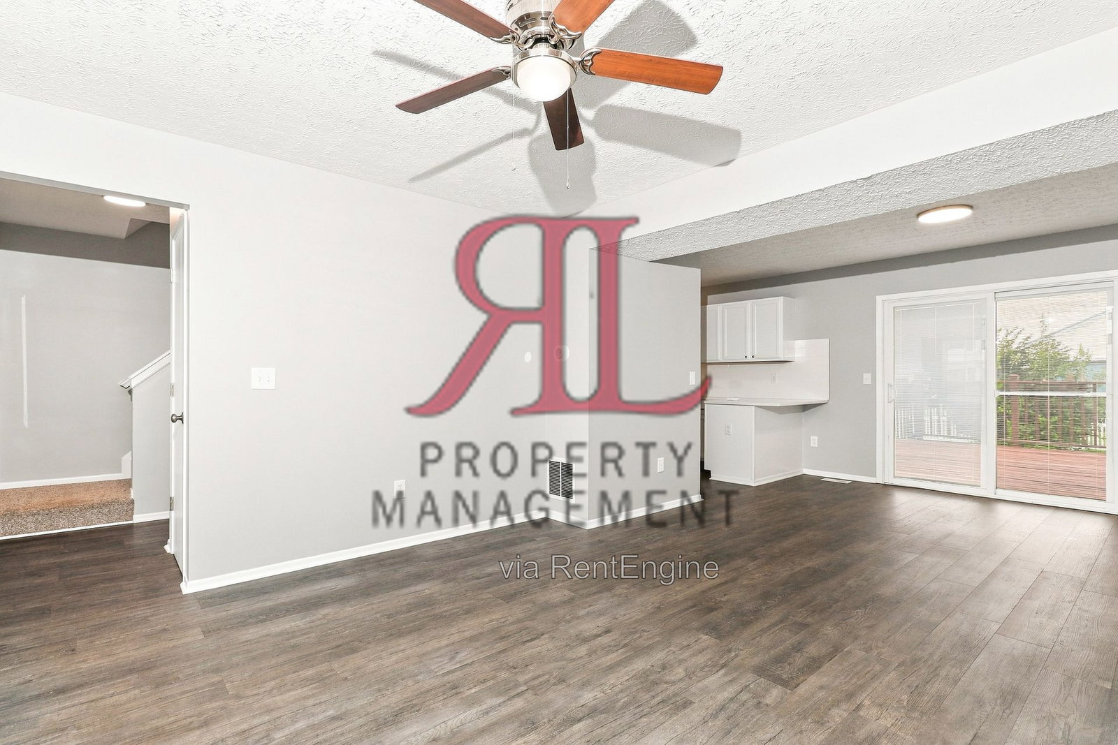 Building Photo - 900 Robmeyer Dr