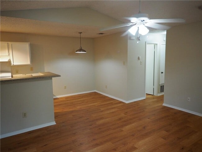 Building Photo - 7808 West Gate Blvd