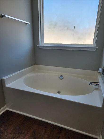 Building Photo - Room in Single Family Home on Mountain Quail Dr