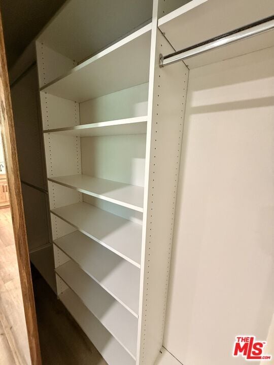 Building Photo - 10215 Variel Ave