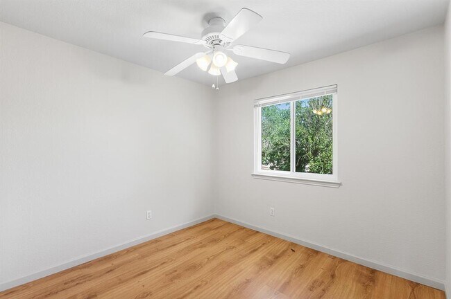 Building Photo - 1310 Strickland Dr