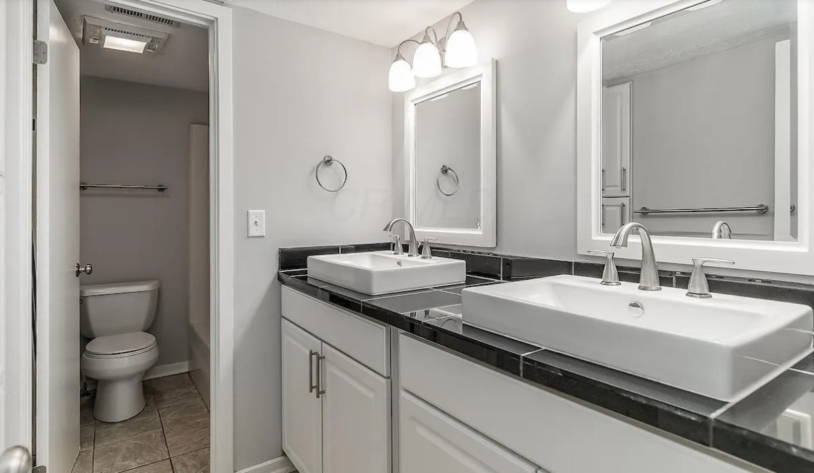 Building Photo - 5442 Worthington Forest Pl W