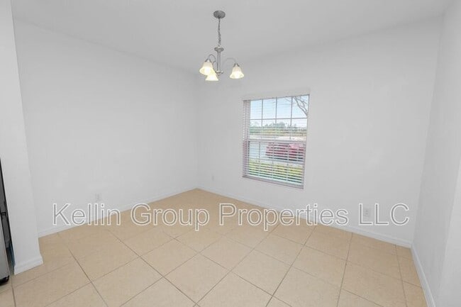 Building Photo - 271 Annabelle Way