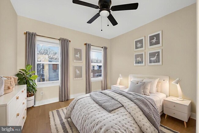 Building Photo - 3236 Mercer St