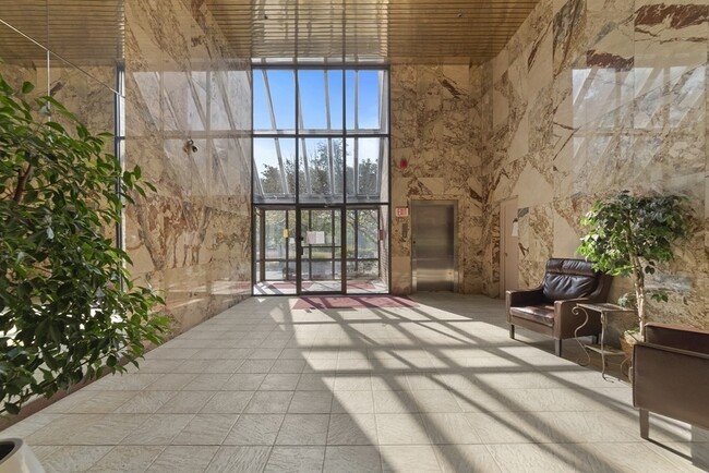 Building Photo - 2500 Mystic Valley Pkwy