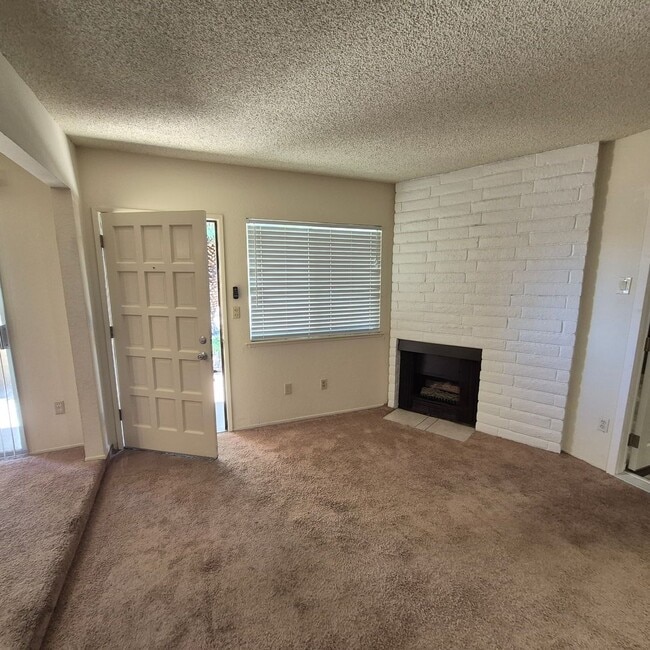 Building Photo - 3332 Jayanne Way