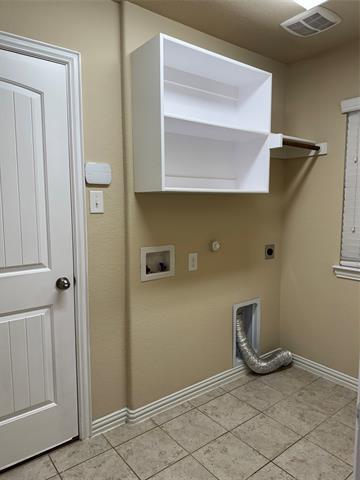 Building Photo - 15917 Alvarado Dr